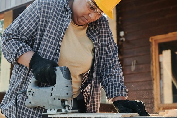 Transformez votre grand salon en un co-working inspirant : astuces déco et idées innovantes